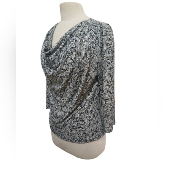 MSK Black and White Patterned Blouse With Sequtns - Picture 4 of 6